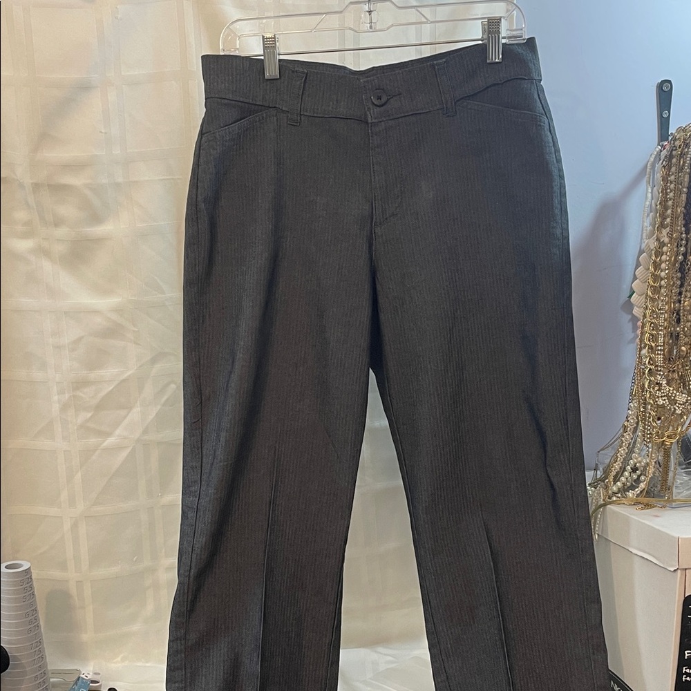 Lee Riders Herringbone Waistband Size 10, Waist 17, Rise 10, Inseam 31